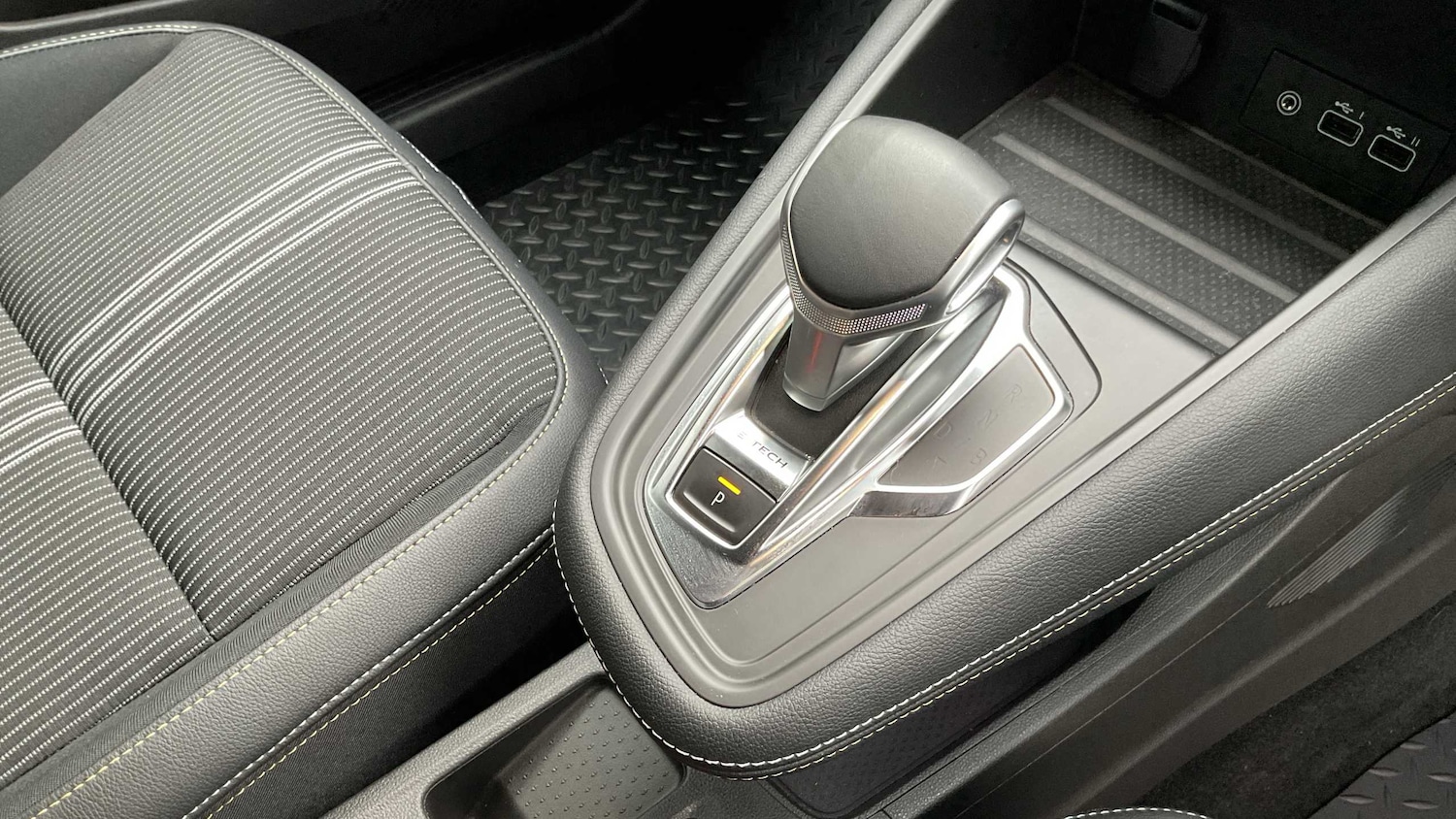 Used Renault Captur 2023 for sale - 76401430: Photo 12