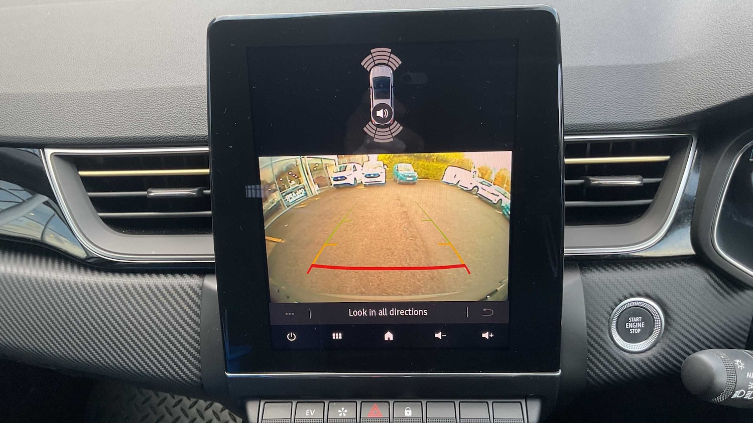 Used Renault Captur 2023 for sale - 76401430: Photo 8