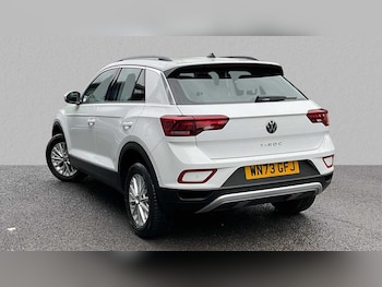 Used Volkswagen T-Roc 2023 for sale - 75316606: Photo
