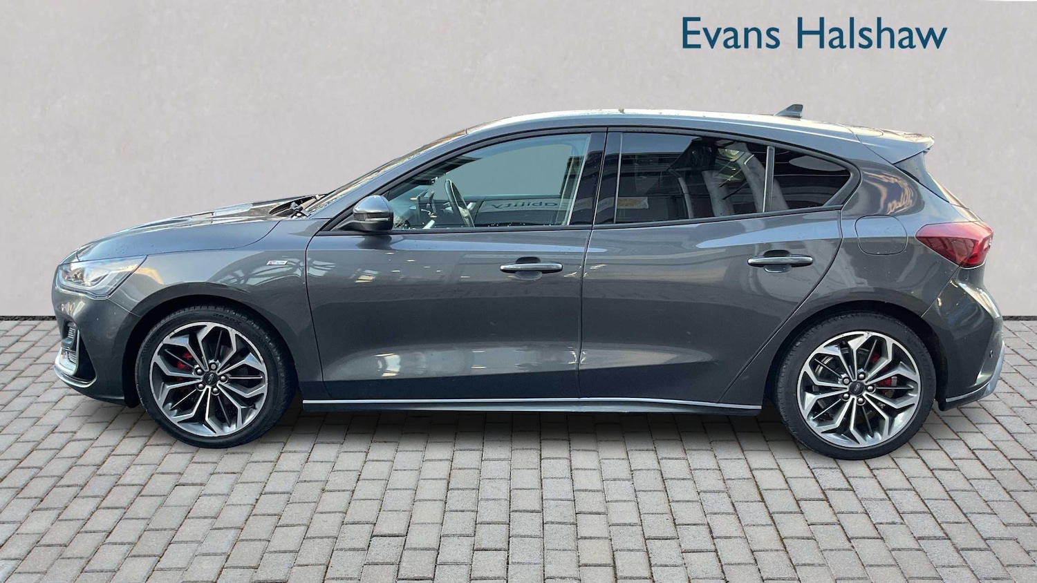 Used Ford Focus 2022 for sale - 76842864: Photo 4