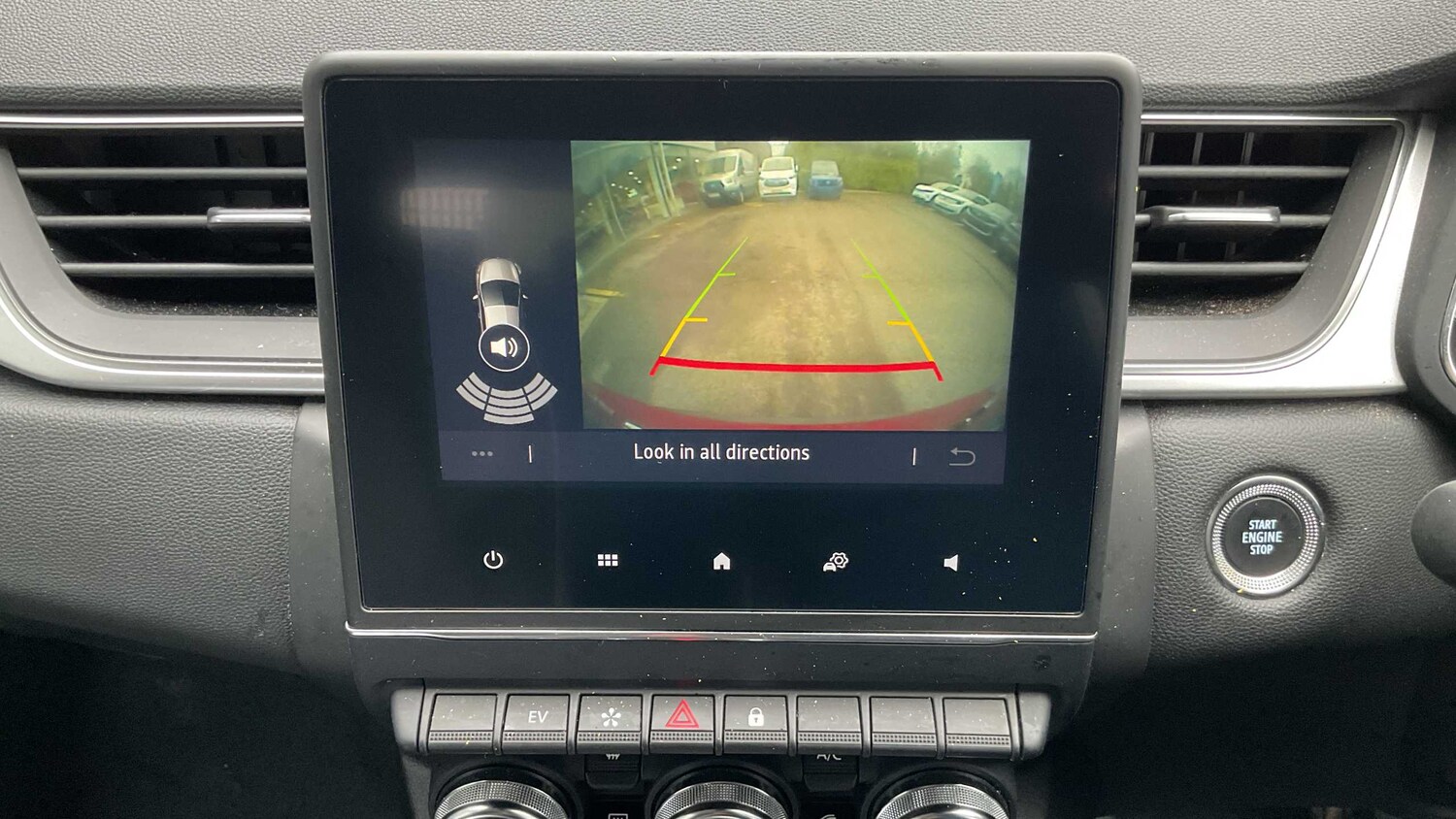 Used Renault Captur for sale - 77827289: Photo 8