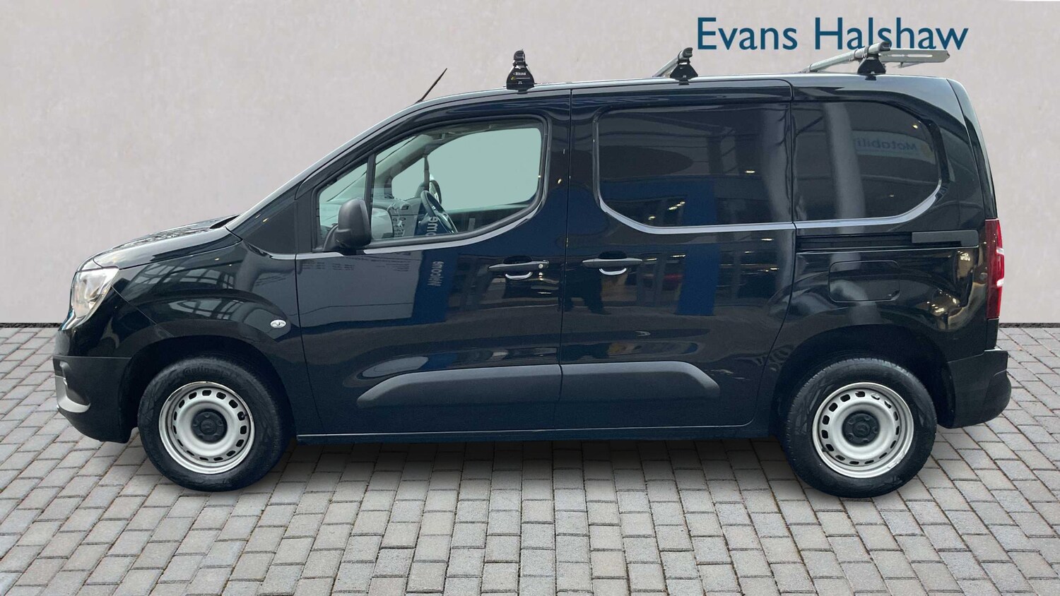 Used Vauxhall Combo 2022 for sale - 77093326: Photo 3