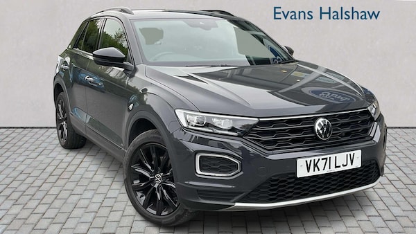 Used Volkswagen T-Roc 2021 for sale - 76242402: Photo 1