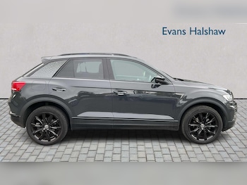 Used Volkswagen T-Roc 2021 for sale - 76242402: Photo 3