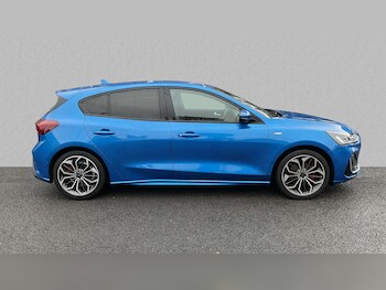 Used Ford Focus 2022 for sale - 76141745: Photo 3