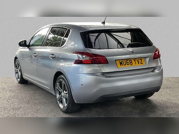 Used Peugeot 308 2018 for sale - 76016063: Photo