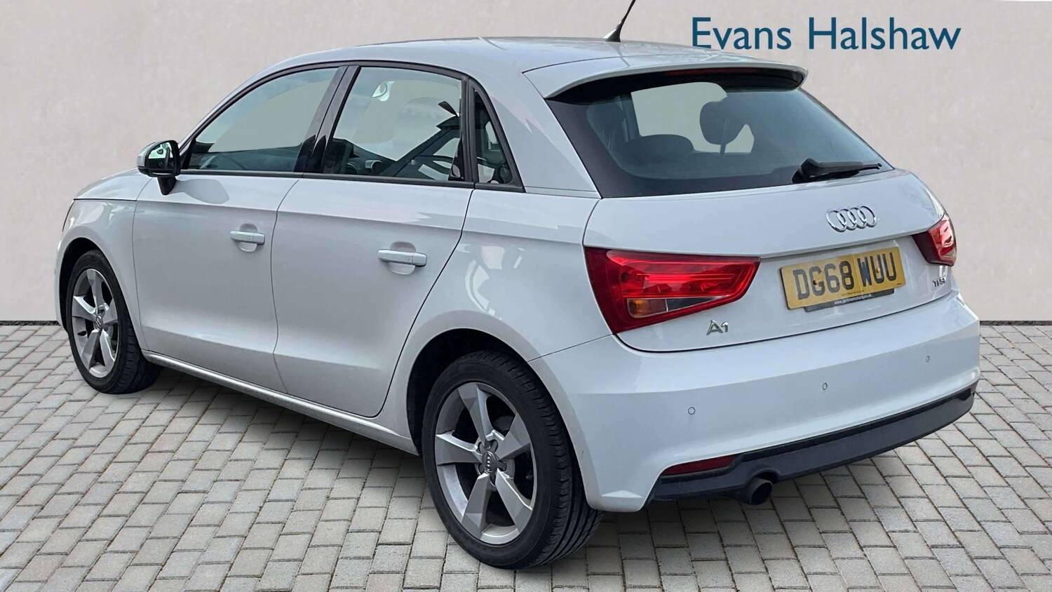 Used Audi A1 for sale - 77972876: Photo 2