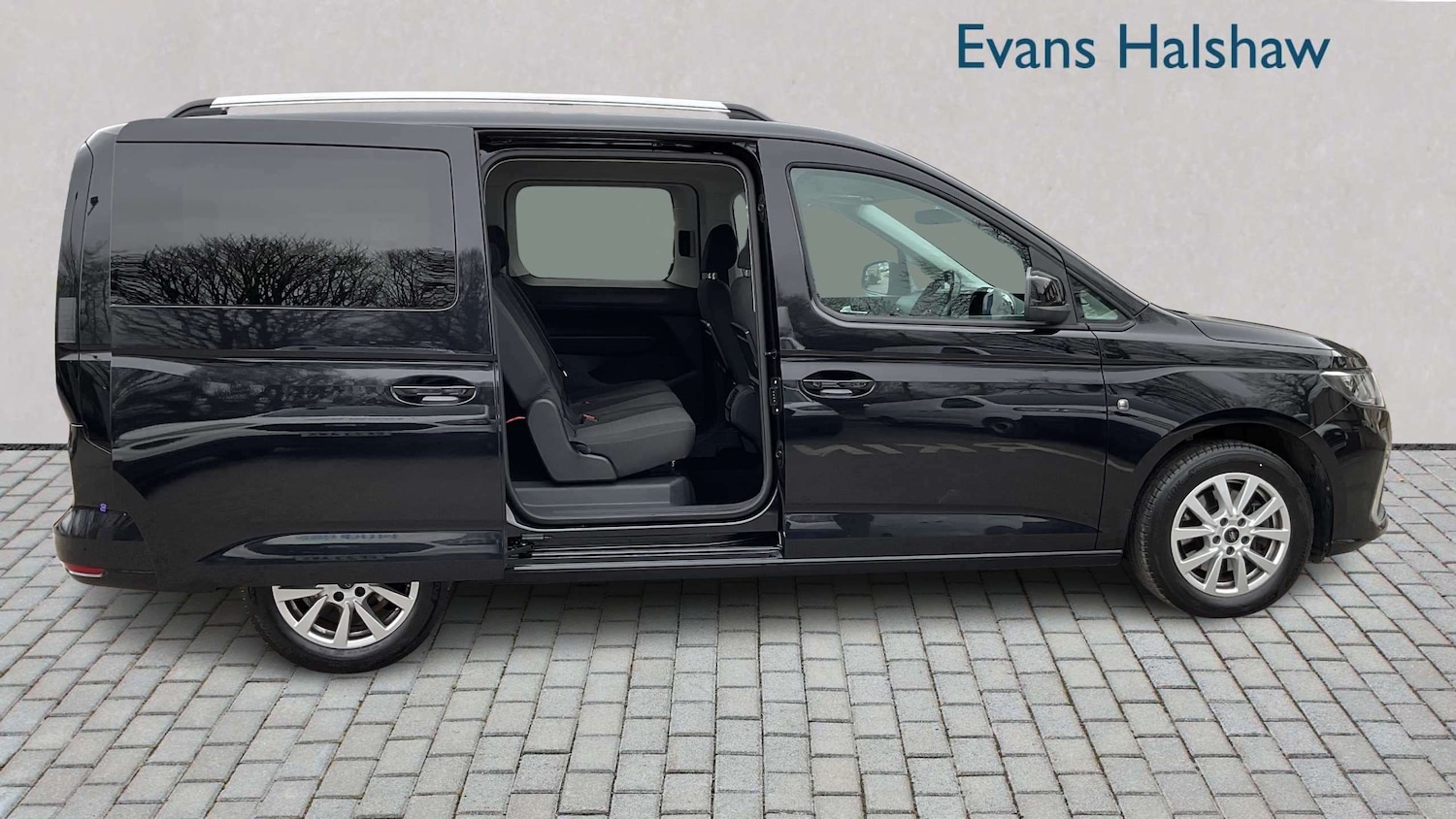 Used Ford Tourneo Connect 2023 for sale - 78149116: Photo 17