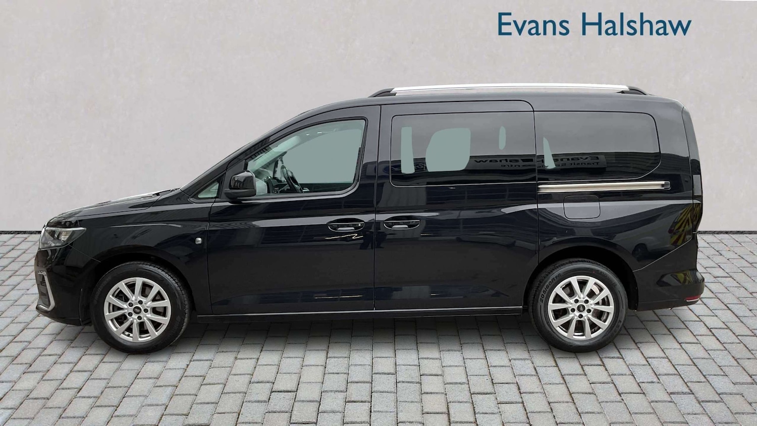 Used Ford Tourneo Connect 2023 for sale - 78149116: Photo 3