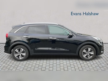 Used Kia Niro 2021 for sale - 76242405: Photo