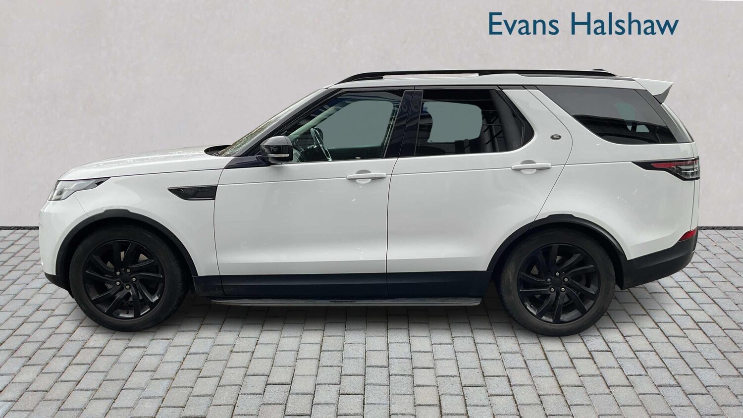 Used Land Rover Discovery 2017 for sale - 76553219: Photo 4