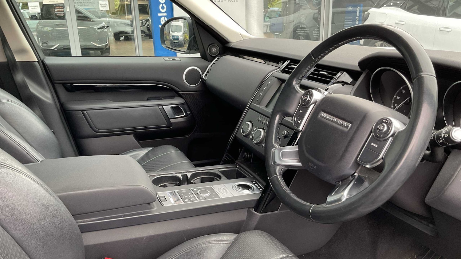 Used Land Rover Discovery 2017 for sale - 76553219: Photo 7