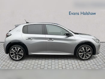 Used Peugeot 208 2022 for sale - 76230382: Photo
