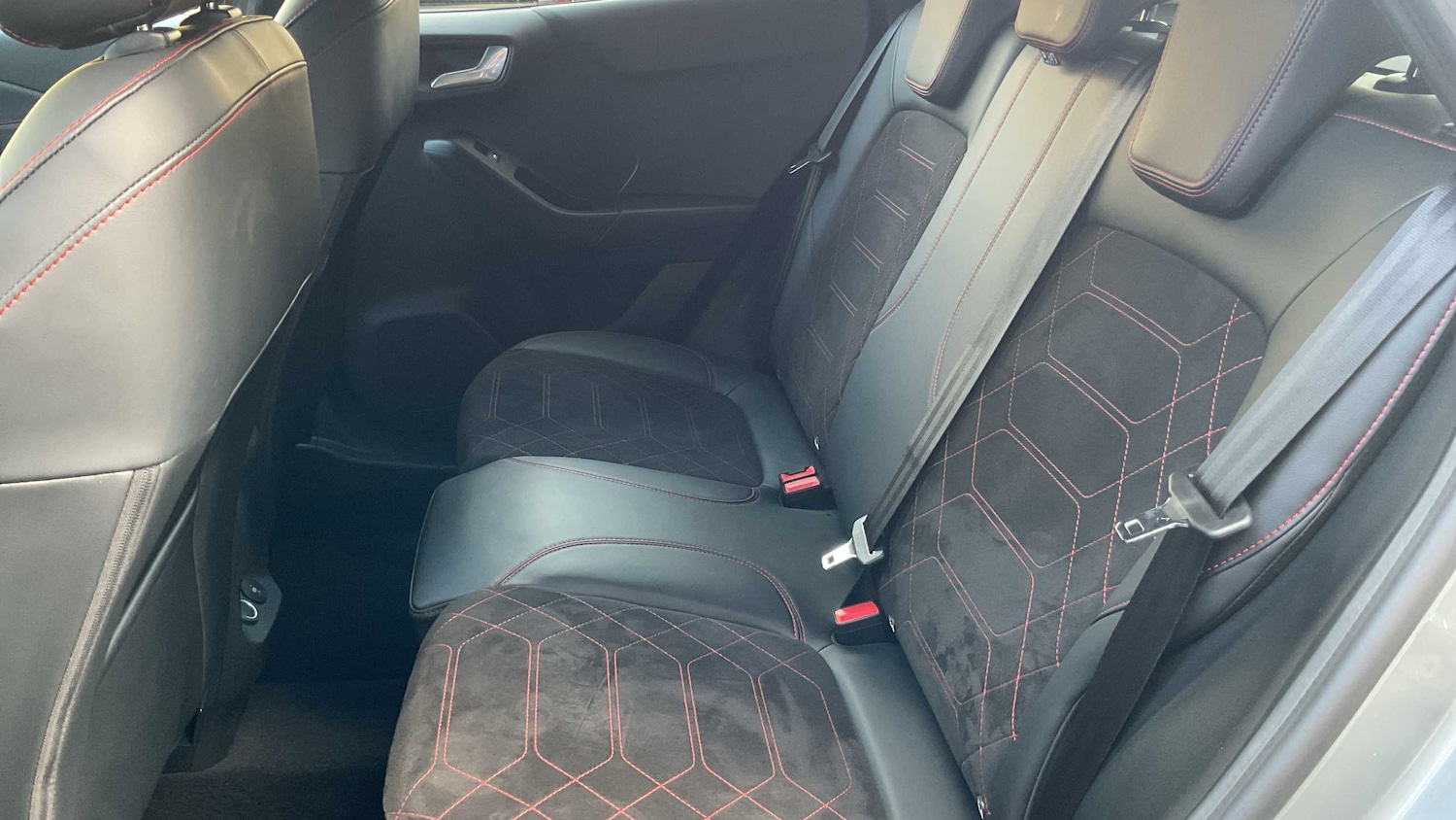 Used Ford Puma 2024 for sale - 76435611: Photo 16