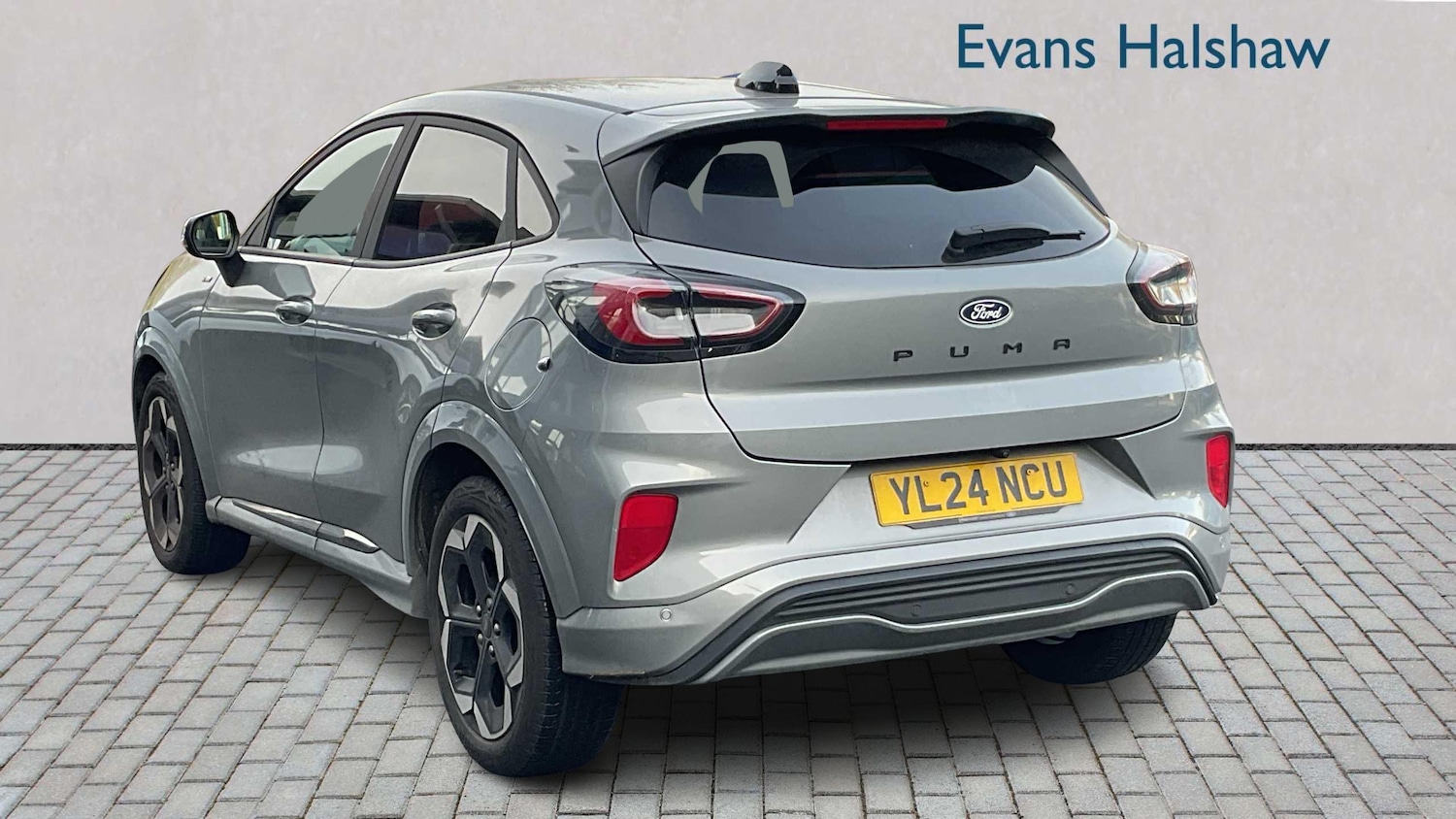 Used Ford Puma 2024 for sale - 76435611: Photo 2