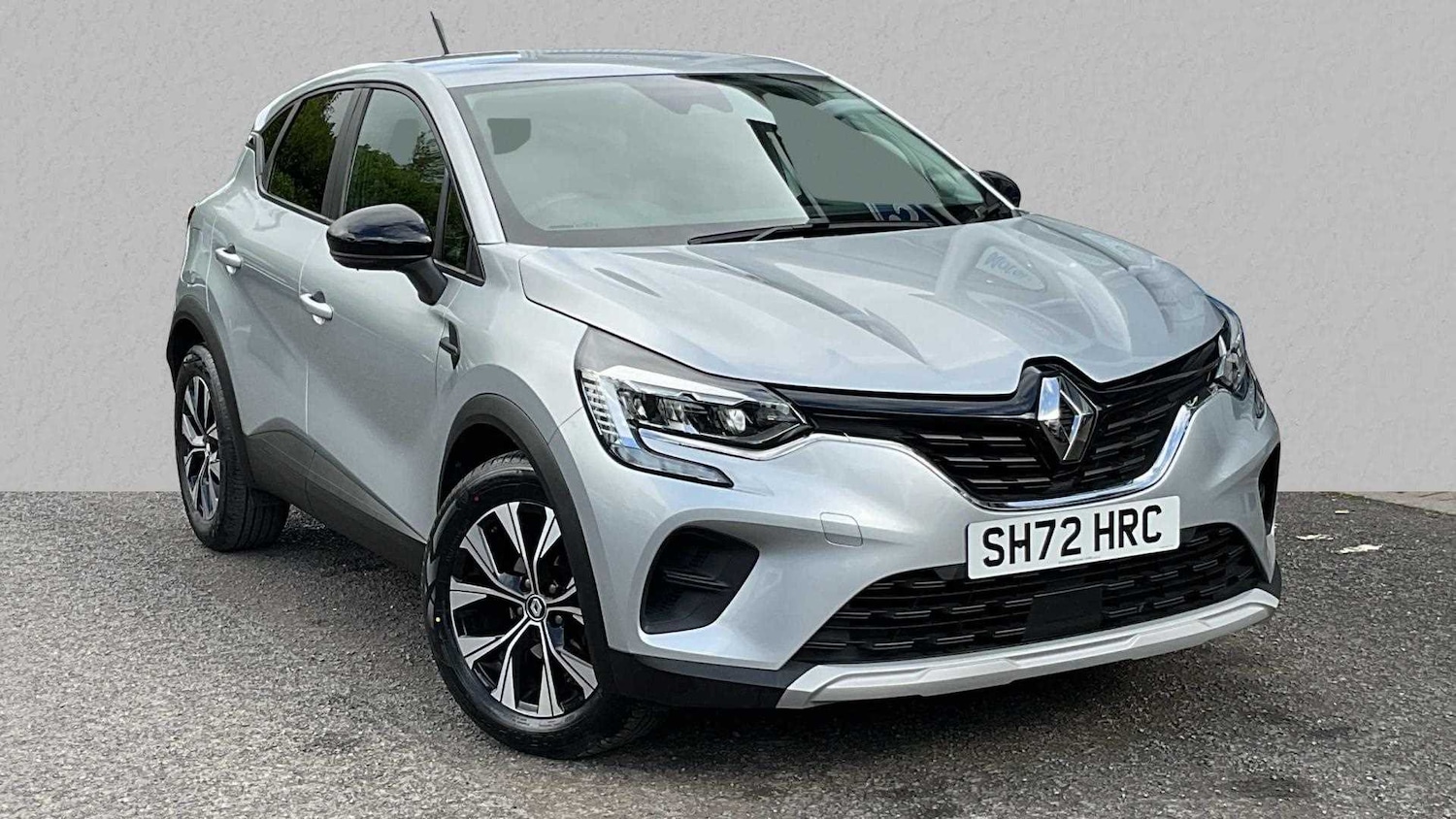 Used Renault Captur 2022 for sale - 76540737: Photo 1