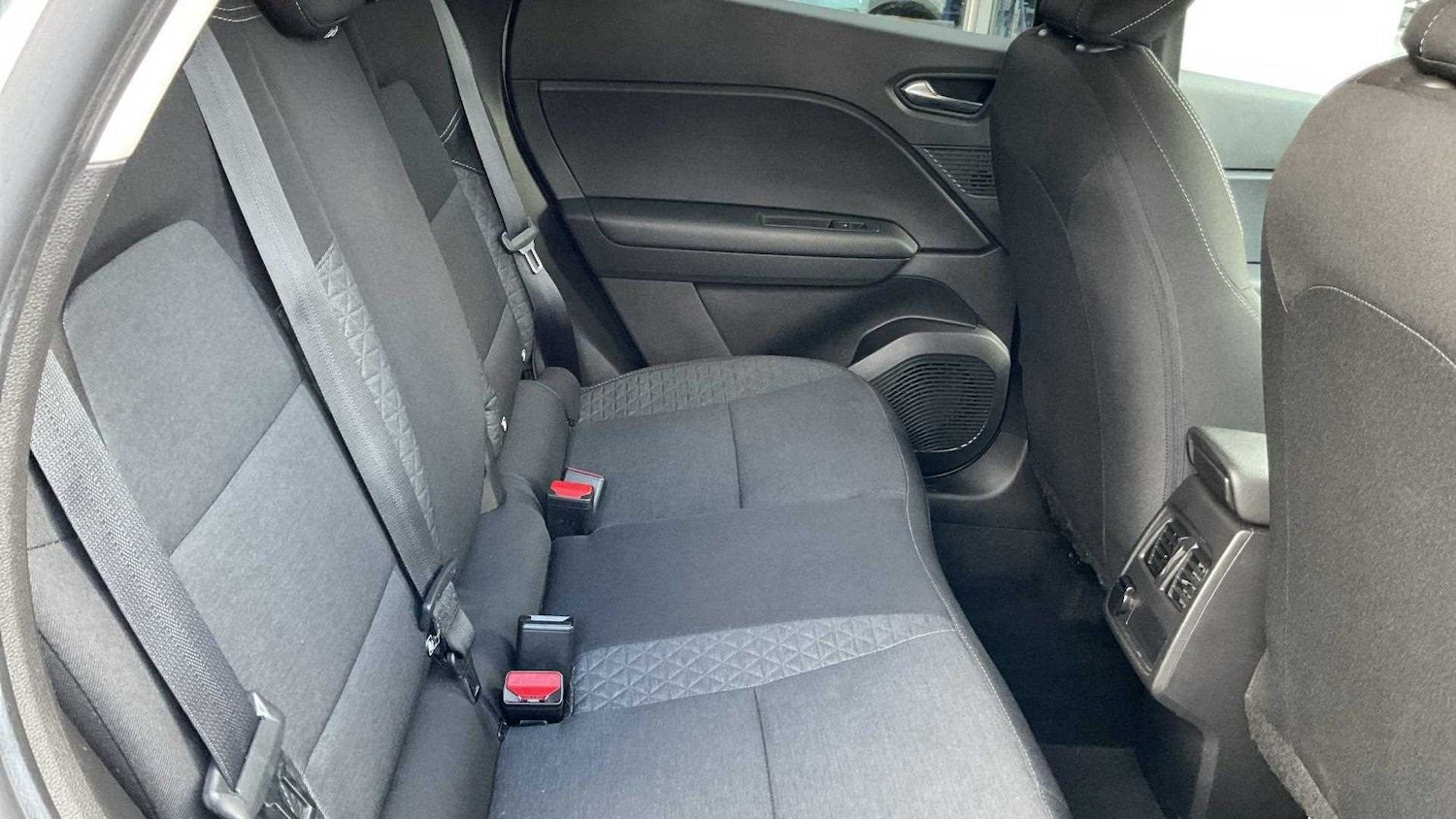 Used Renault Captur 2022 for sale - 76540737: Photo 9