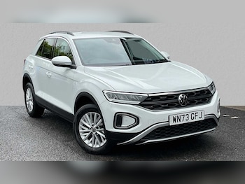 Used Volkswagen T-Roc 2023 for sale - 75785179: Photo