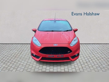 Used Ford Fiesta 2015 for sale - 77233062: Photo