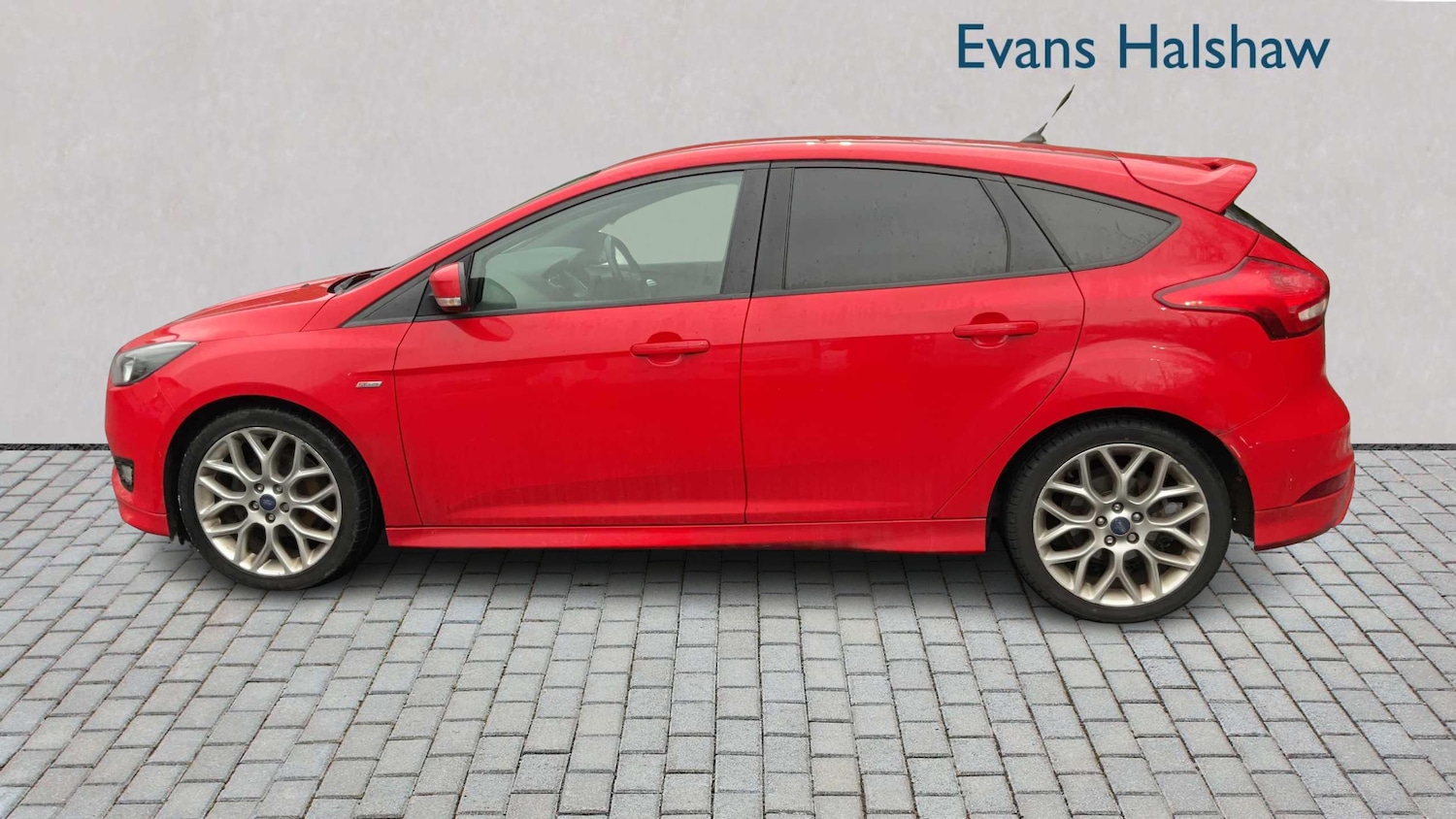 Used Ford Focus 2017 for sale - 77134857: Photo 3