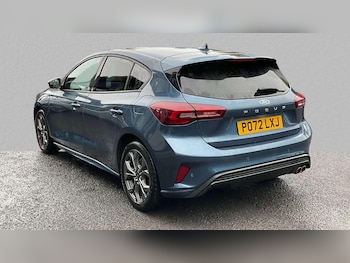 Used Ford Focus 2023 for sale - 76141859: Photo 2