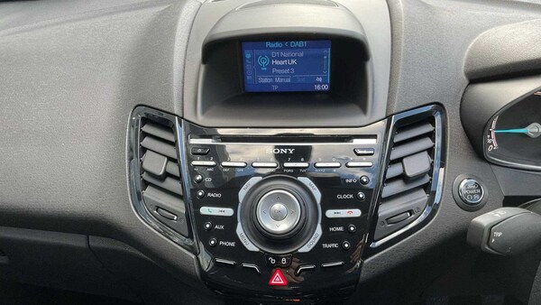 Used Ford Fiesta 2017 for sale - 75672980: Photo 17