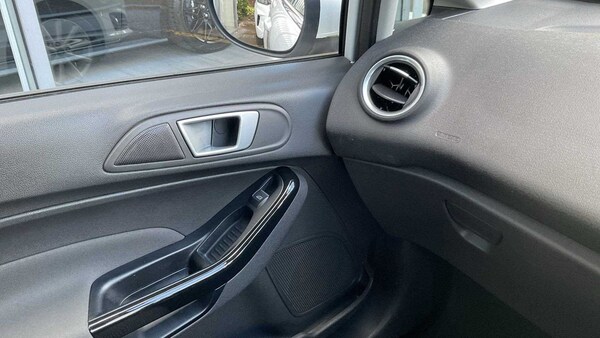 Used Ford Fiesta 2017 for sale - 75672980: Photo 20