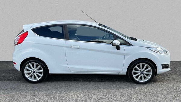Used Ford Fiesta 2017 for sale - 75672980: Photo 3