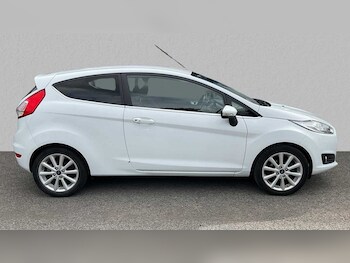 Used Ford Fiesta 2017 for sale - 75672980: Photo