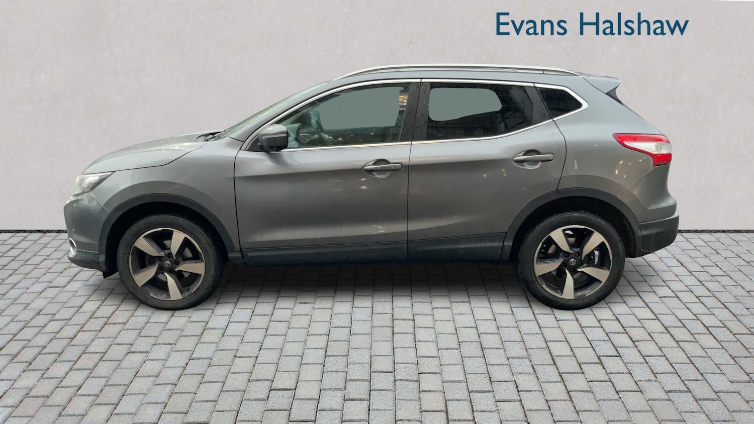 Used Nissan Qashqai 2017 for sale - 77134991: Photo 3