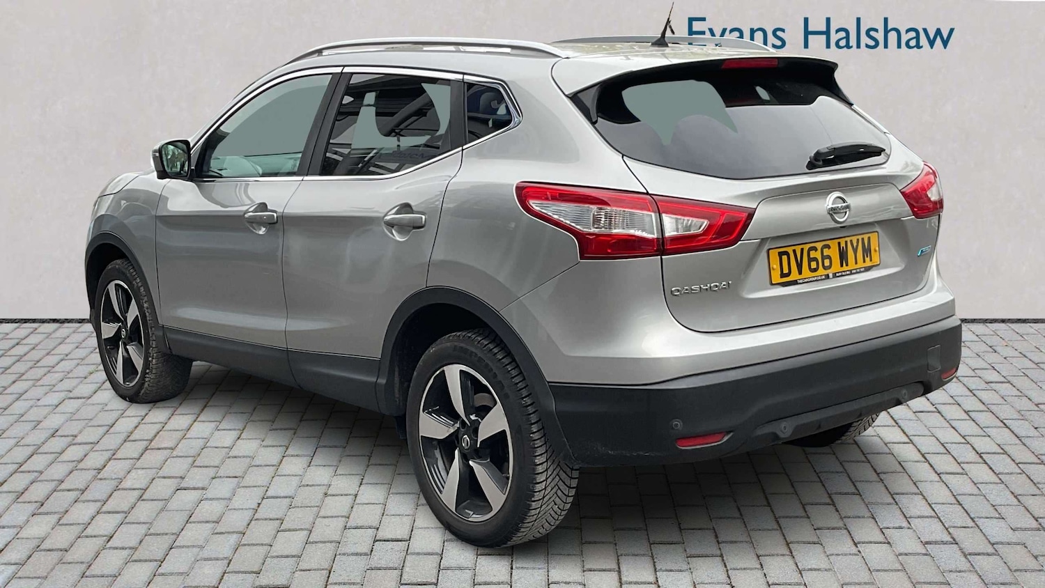 Used Nissan Qashqai 2016 for sale - 78209382: Photo 2