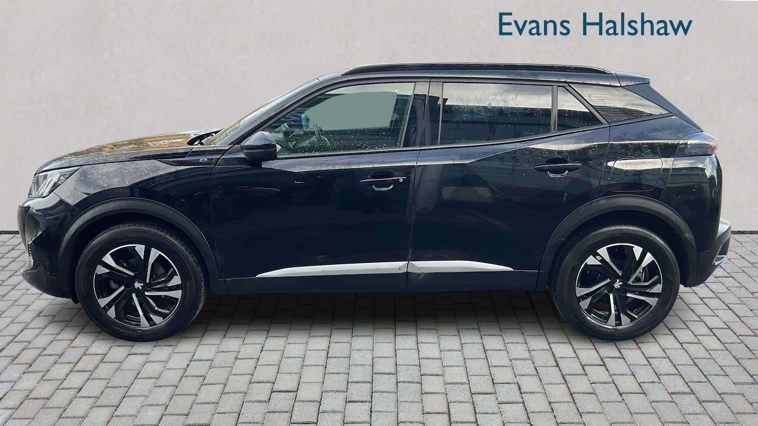 Used Peugeot 2008 2023 for sale - 78173722: Photo 3