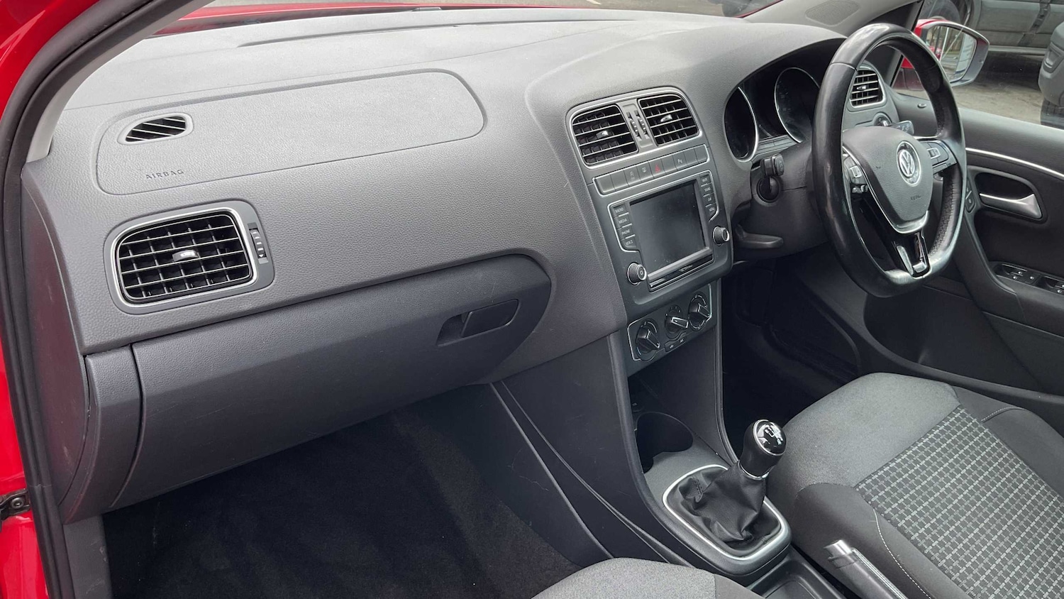 Used Volkswagen Polo 2017 for sale - 77928506: Photo 13