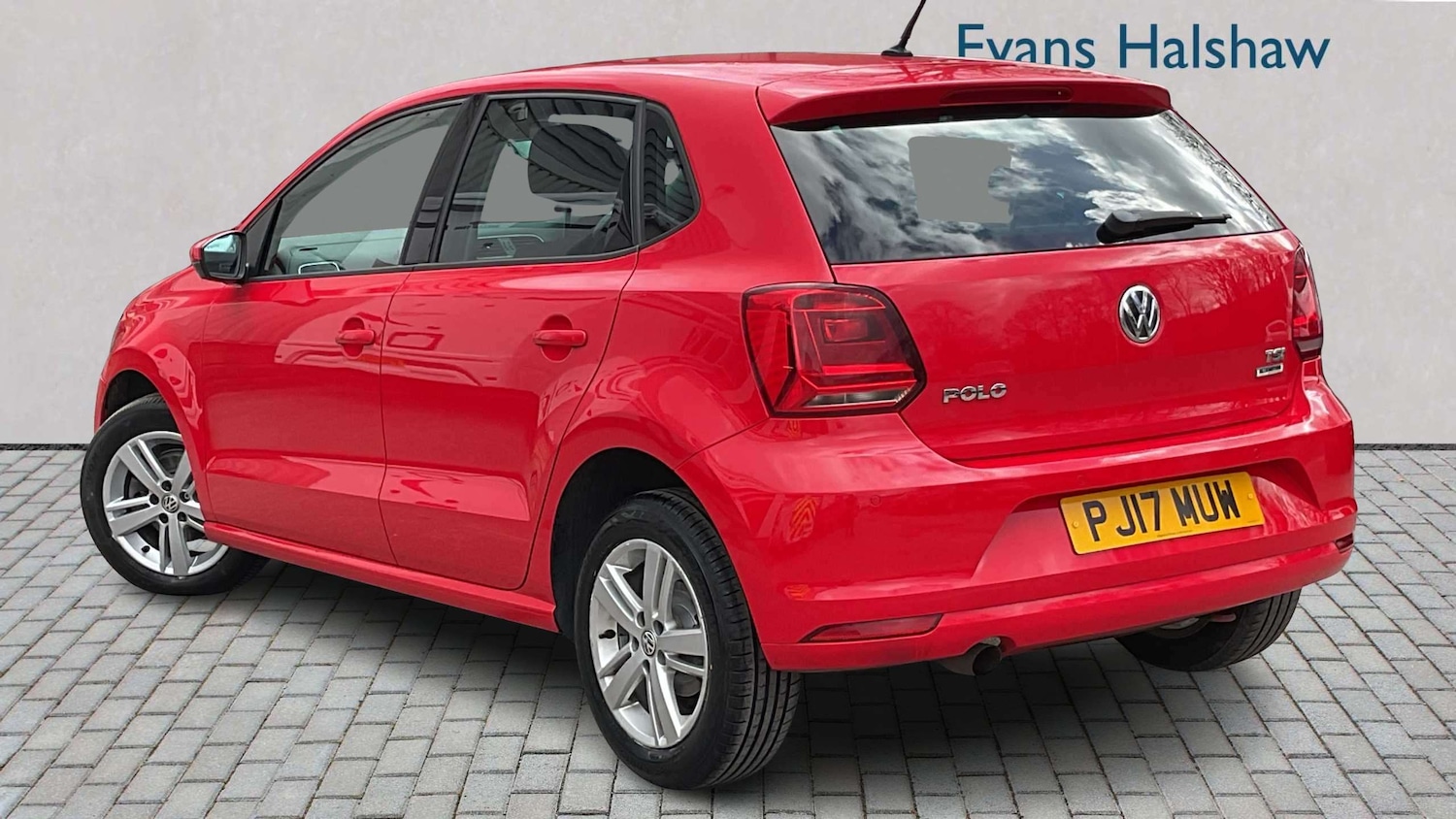 Used Volkswagen Polo 2017 for sale - 77928506: Photo 2