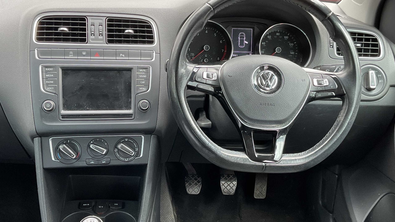 Used Volkswagen Polo 2017 for sale - 77928506: Photo 9