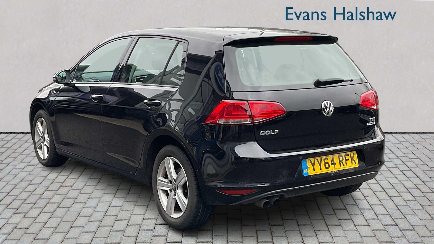 Used Volkswagen Golf 2014 for sale - 77347900: Photo 2