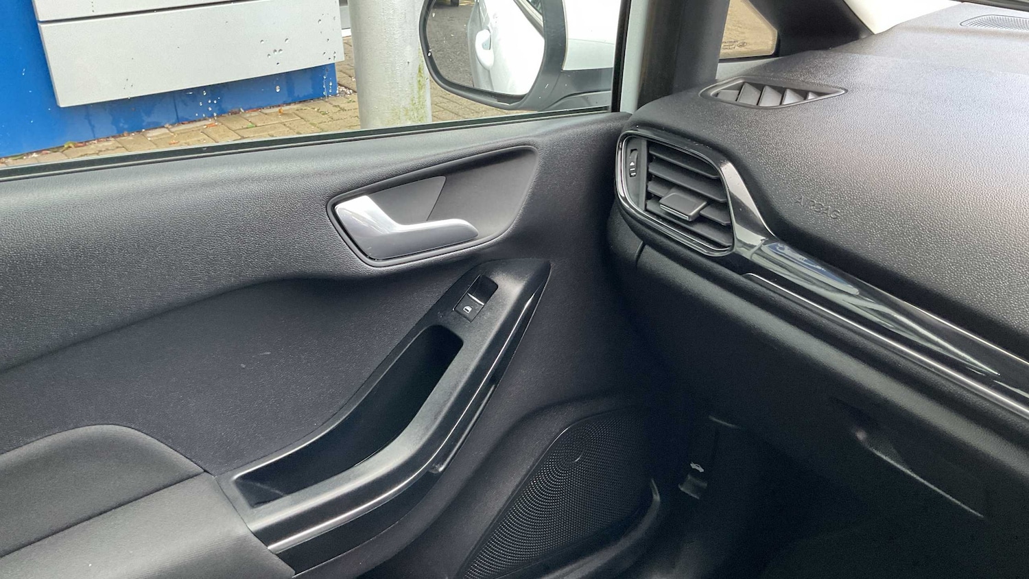 Used Ford Fiesta 2019 for sale - 75930981: Photo 21