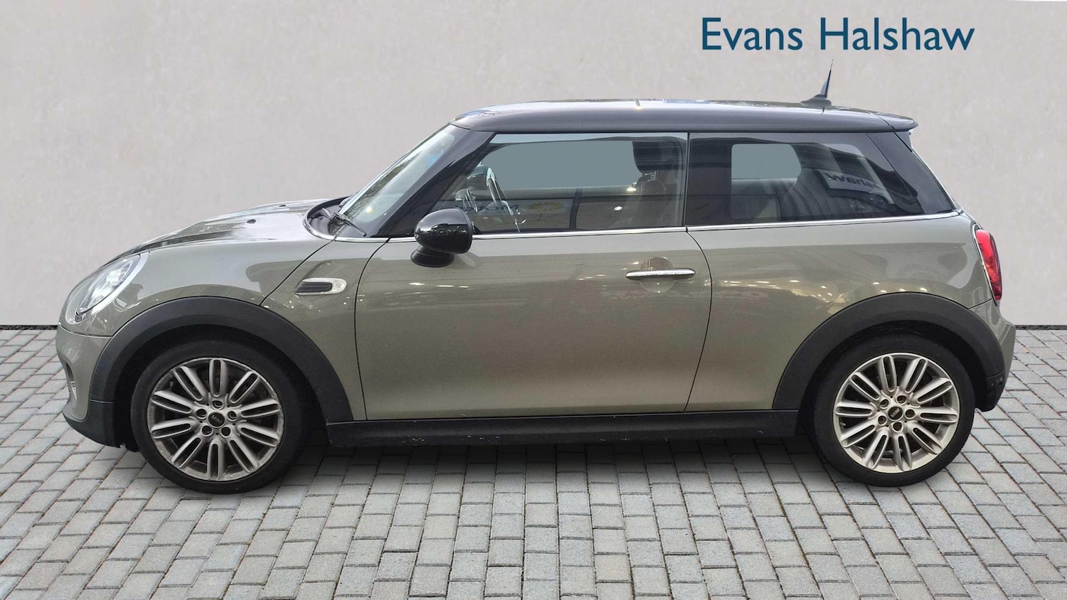 Used MINI Hatch 2018 for sale - 76411364: Photo 2