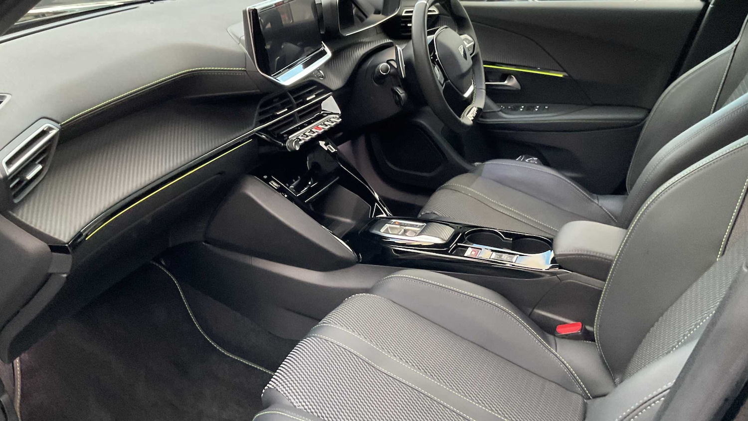 Used Peugeot 2008 2023 for sale - 77058293: Photo 16