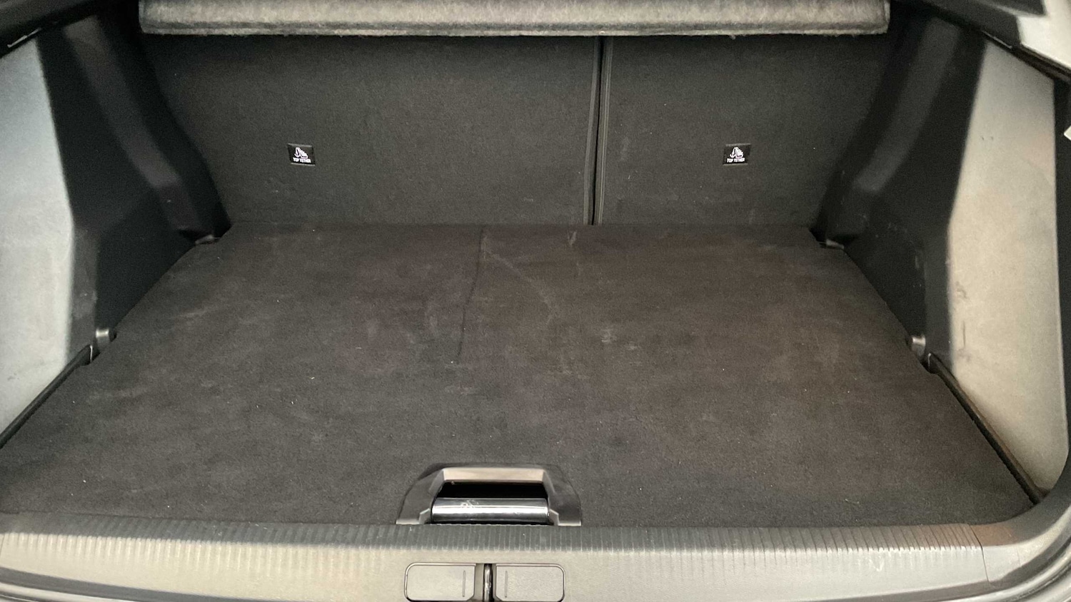 Used Peugeot 2008 2023 for sale - 77058293: Photo 8