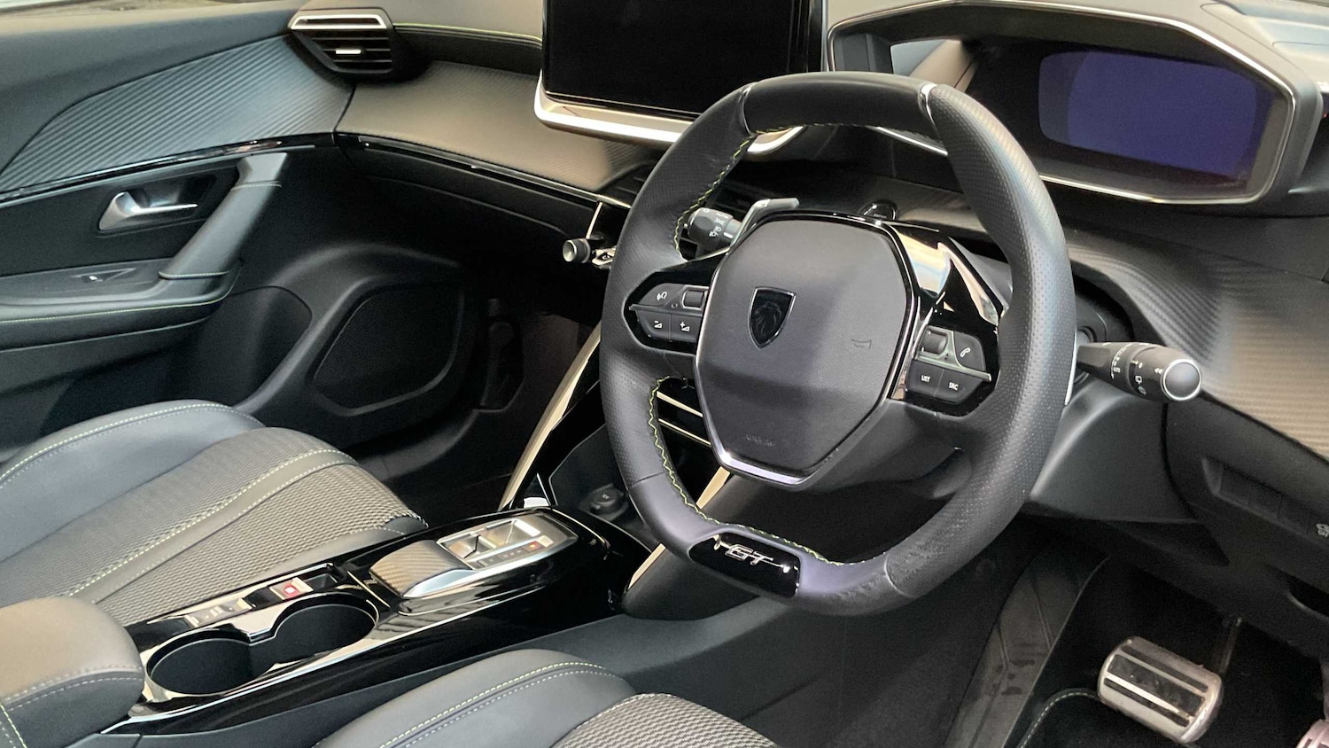 Used Peugeot 2008 2023 for sale - 77058293: Photo 9