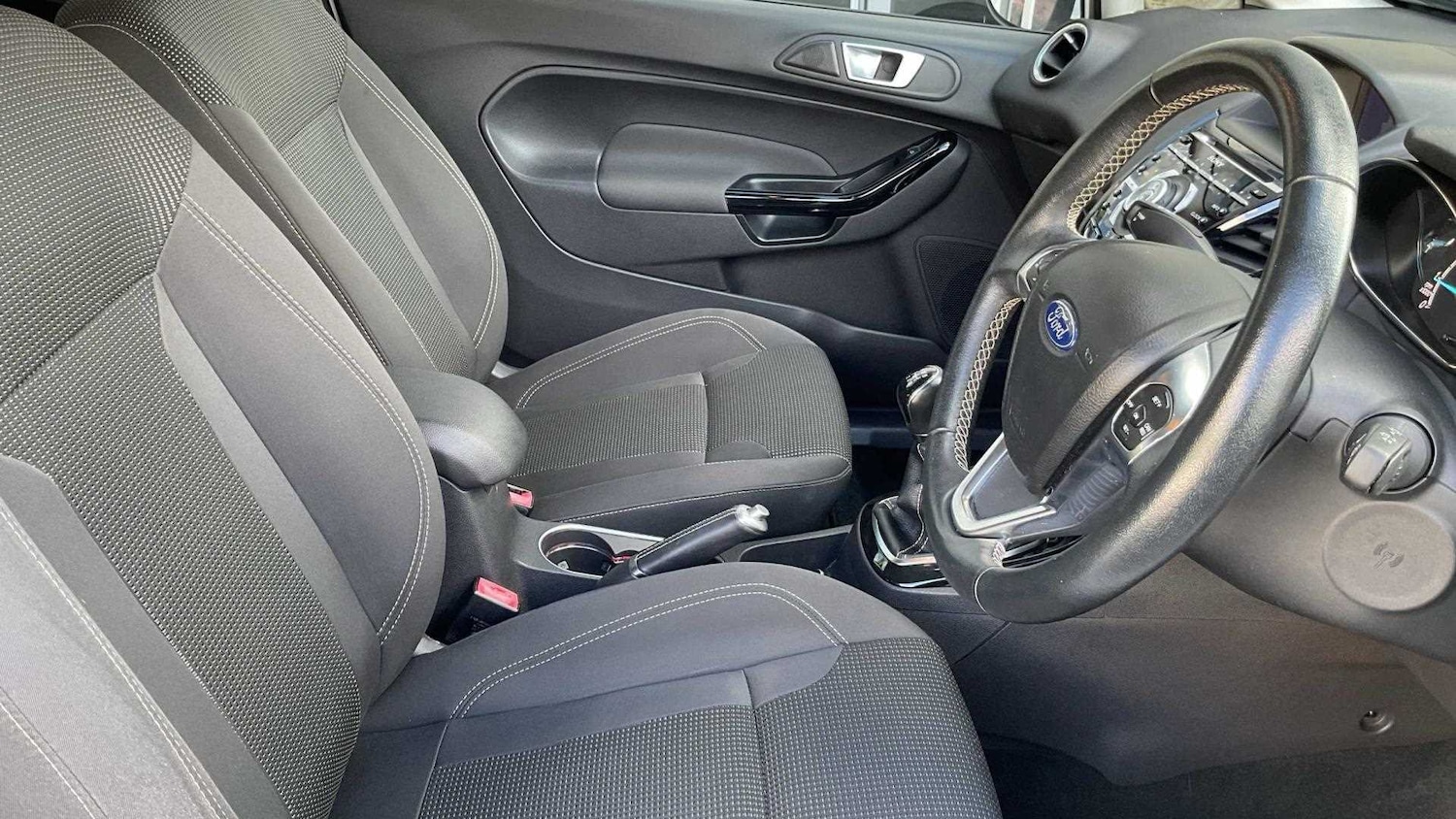 Used Ford Fiesta 2017 for sale - 76447581: Photo 8