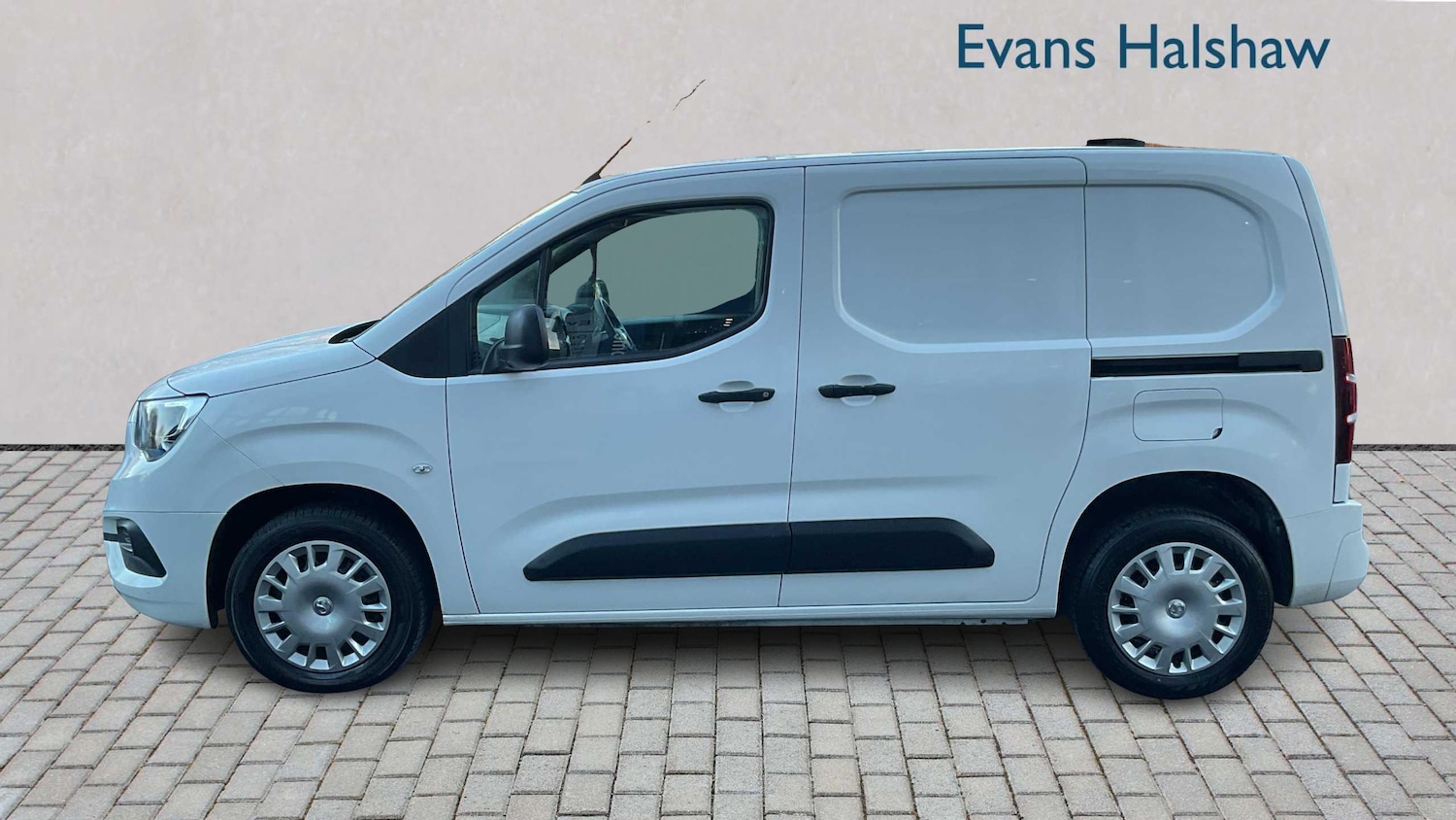 Used Vauxhall Combo 2019 for sale - 76286403: Photo 3