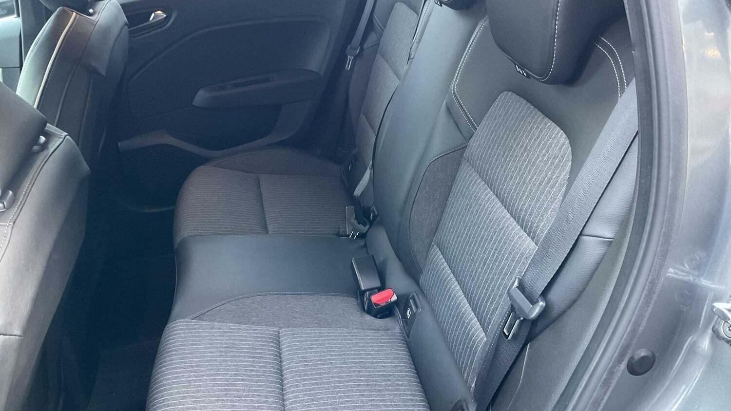 Used Renault Clio 2022 for sale - 76804875: Photo 17