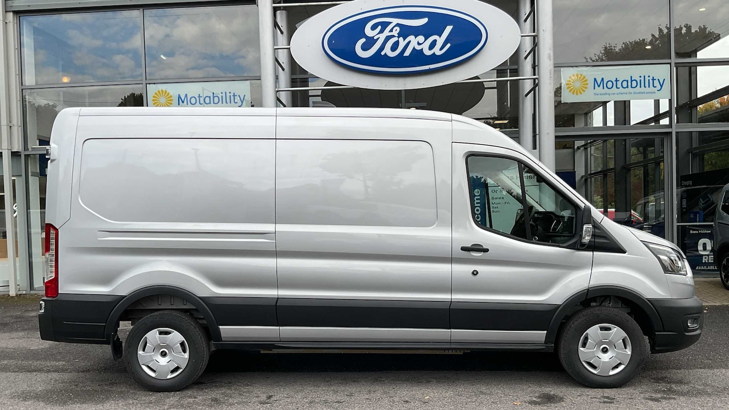 Used Ford Transit 2025 for sale - 77308311: Photo 3