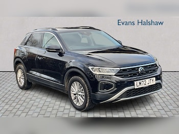 Used Volkswagen T-Roc 2022 for sale - 77281831: Photo