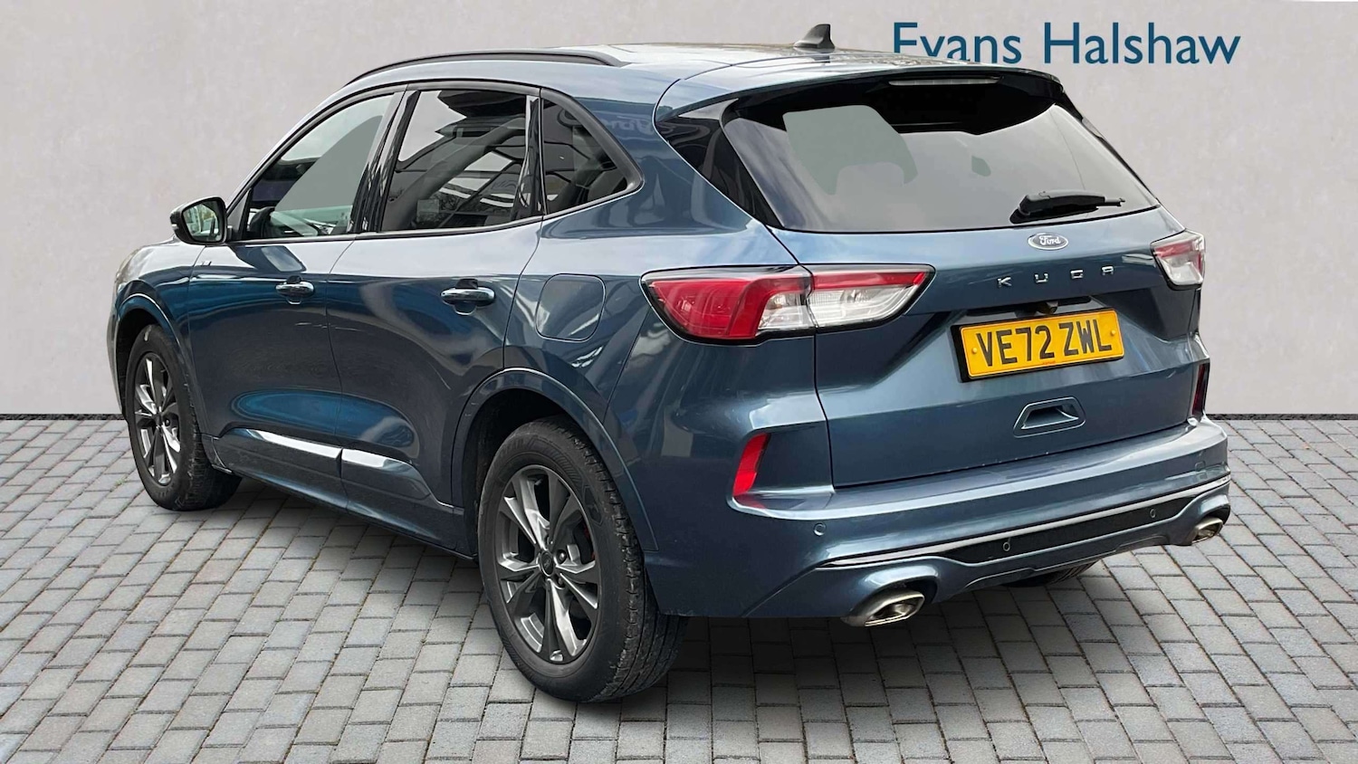 Used Ford Kuga 2023 for sale - 77674744: Photo 2