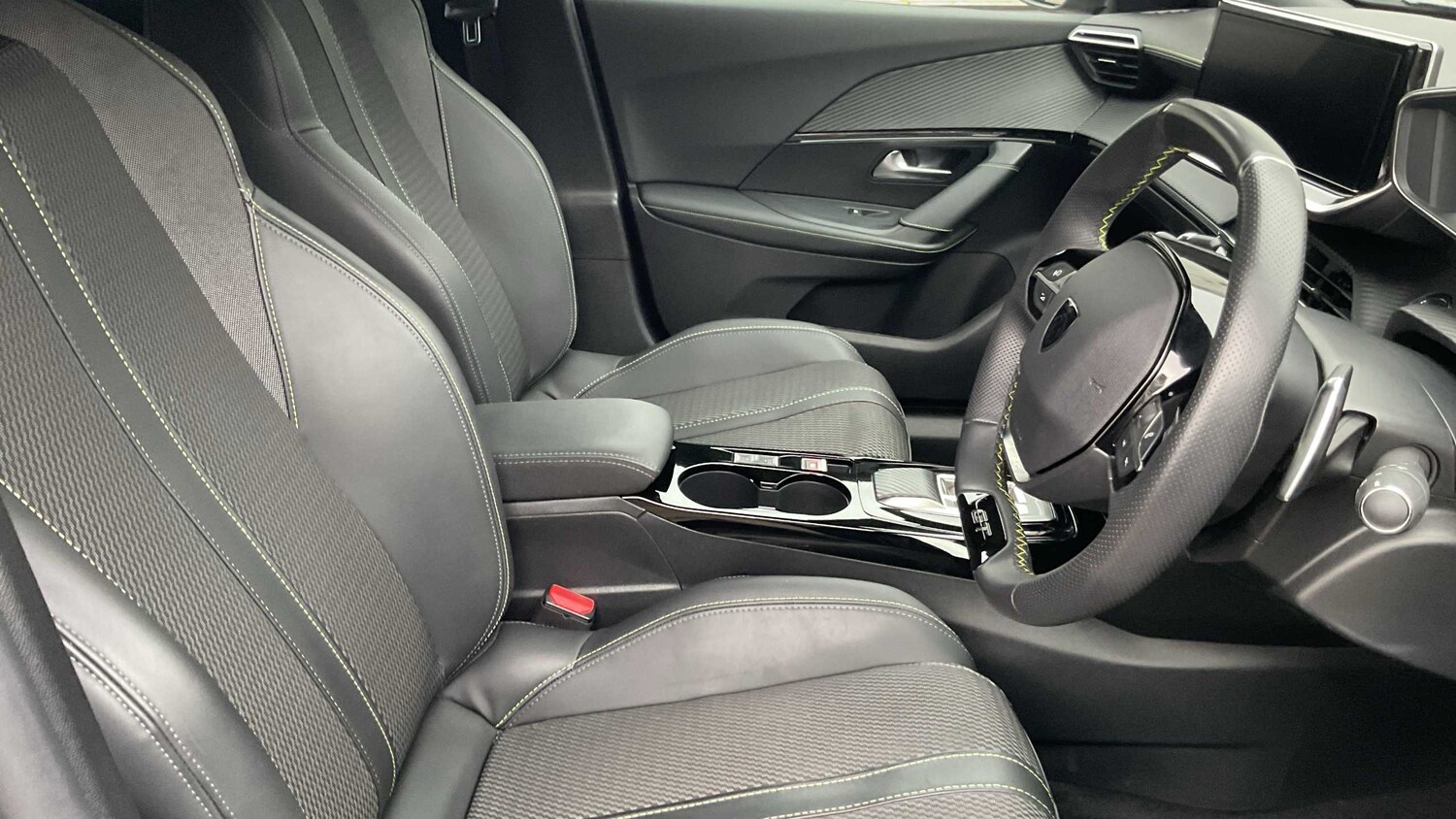 Used Peugeot 2008 2024 for sale - 76169966: Photo 8