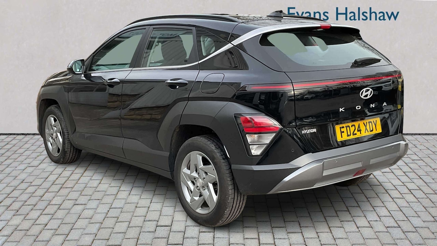 Used Hyundai KONA 2024 for sale - 78024247: Photo 2