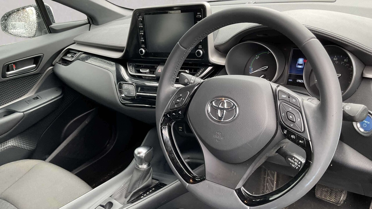 Used Toyota C-HR 2023 for sale - 78023953: Photo 6